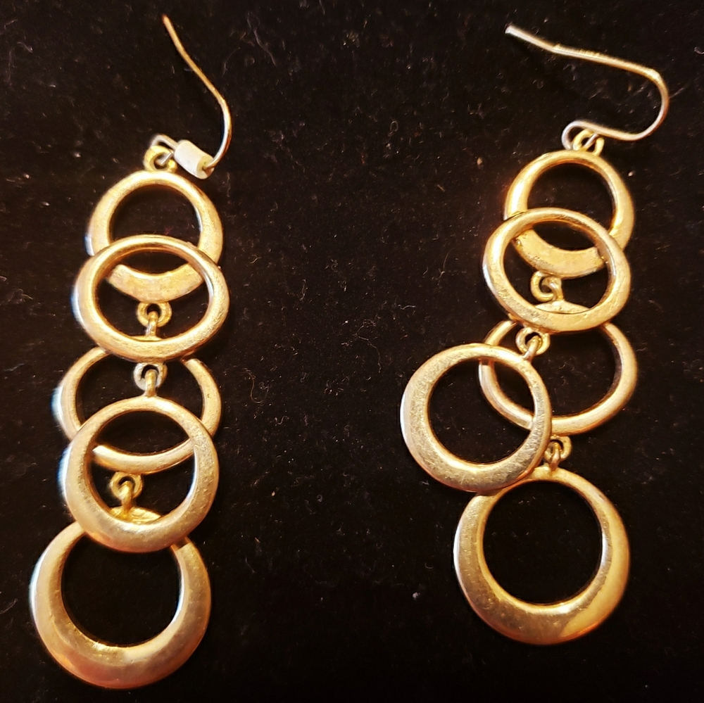 Gold tone circle earrings